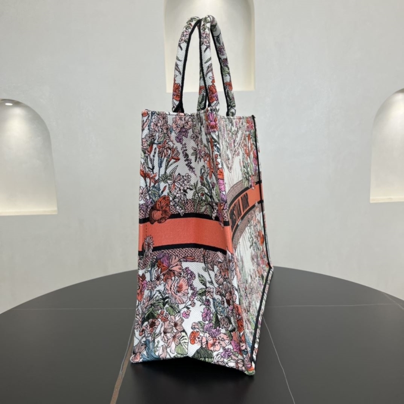 Dior Shopping Bags